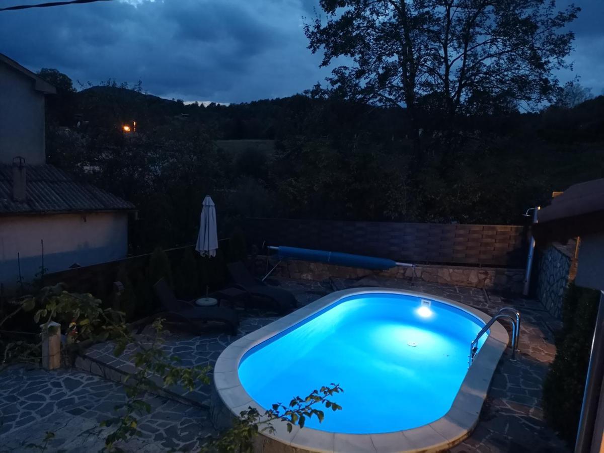 Holiday House Pasjak Sapjane Ngoại thất bức ảnh